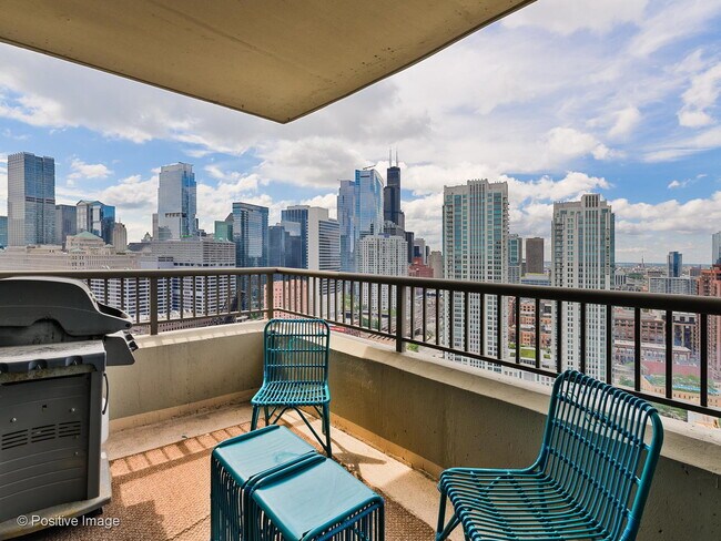 Foto del edificio - 501 N Clinton St