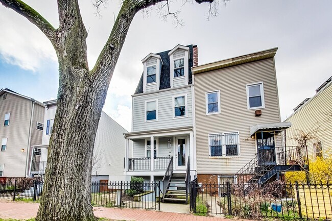 Foto del edificio - 1227 Morse St NE