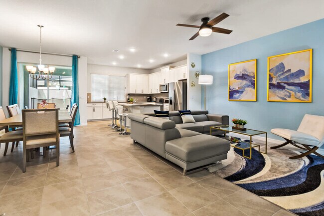 Foto del edificio - 1828 Tropical Palms Cir