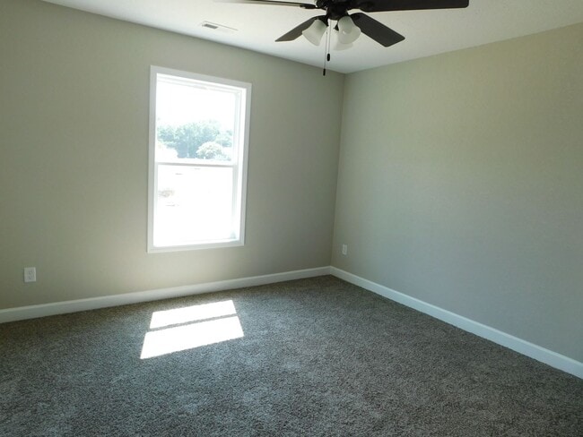 Foto del edificio - Ferry Pointe Subdivision