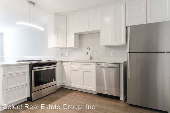 Building Photo - 2 br, 1 bath House - 95 Vine St
