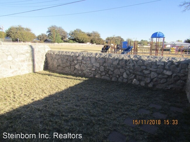 Building Photo - 1850 Rentfrow Ave