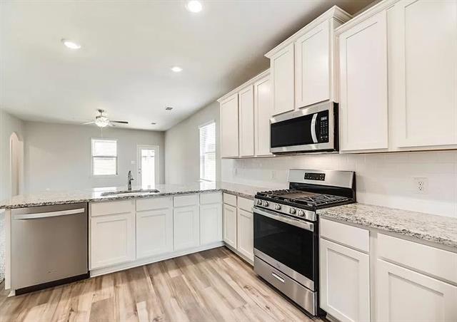 Foto del edificio - 629 Harbor Oaks Dr