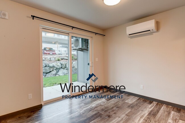 Foto del edificio - 3 Bedroom, 2 Bath Condo in Summerwind Comm...