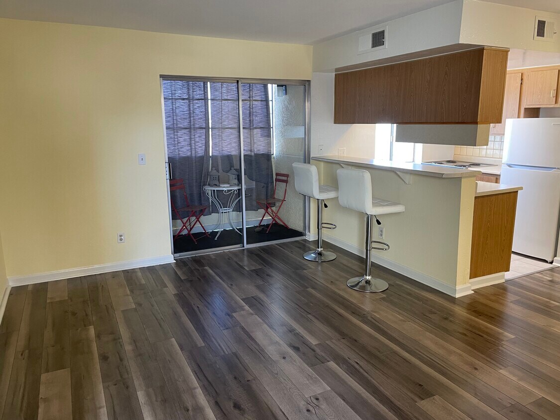 Foto principal - 12123 W Bell Rd