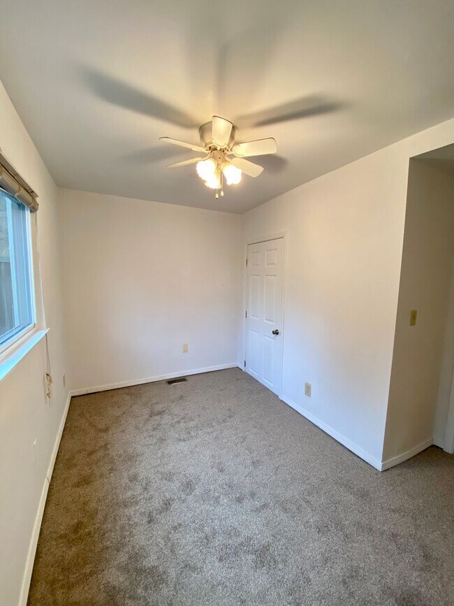 Foto del edificio - 4 Bedroom/2.5 Bathroom House in Southside-...