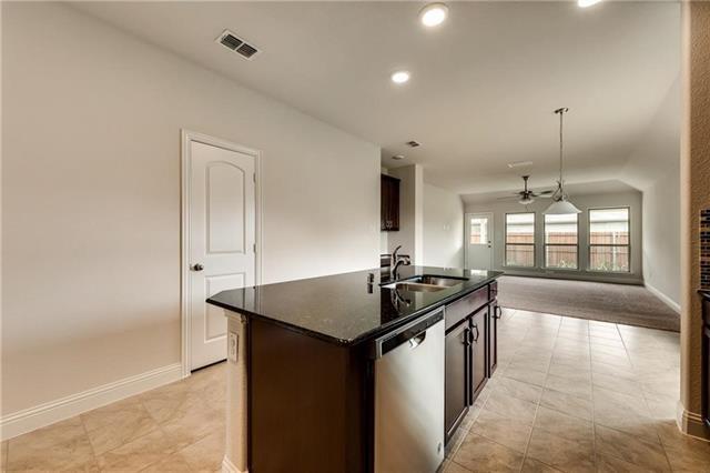 Building Photo - 609 Fossil Creek Dr