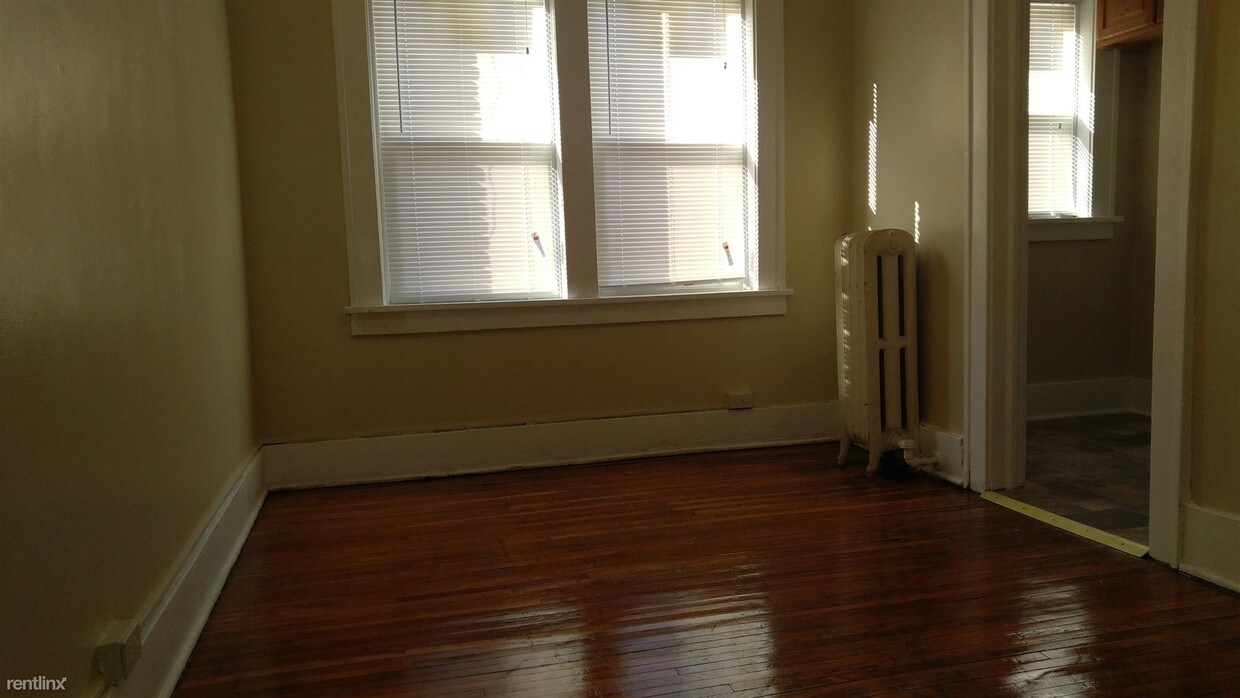 Primary Photo - 440 Thurston Rd