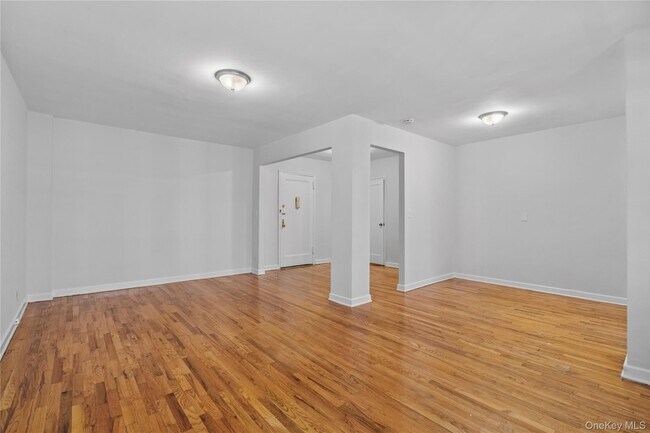 Foto del edificio - 140 E Hartsdale Ave
