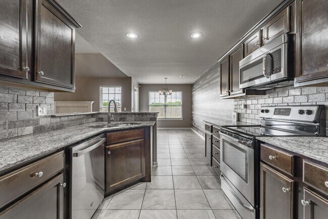 Foto del edificio - Modern 3-Bed Home in Prime Springdale Location