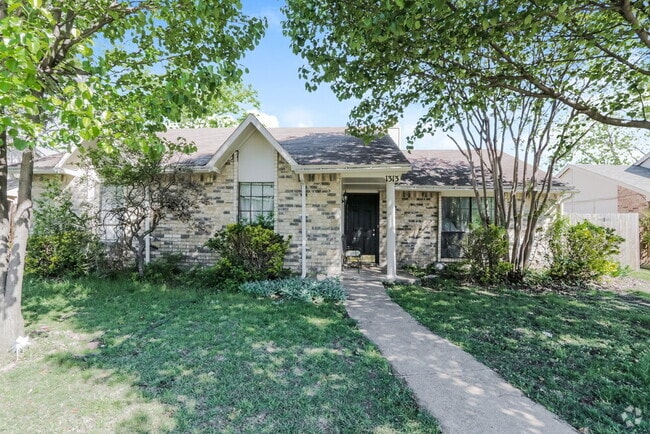 Building Photo - 1313 Timberview Dr