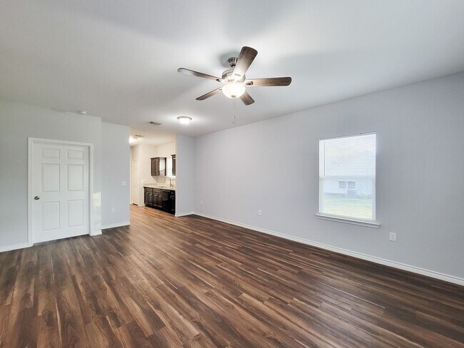 Foto del edificio - 3201 J P Davis Ave