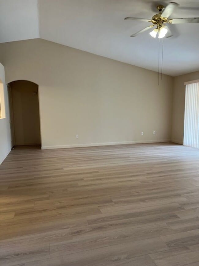 Foto del edificio - 12105 Flat Iron Ct