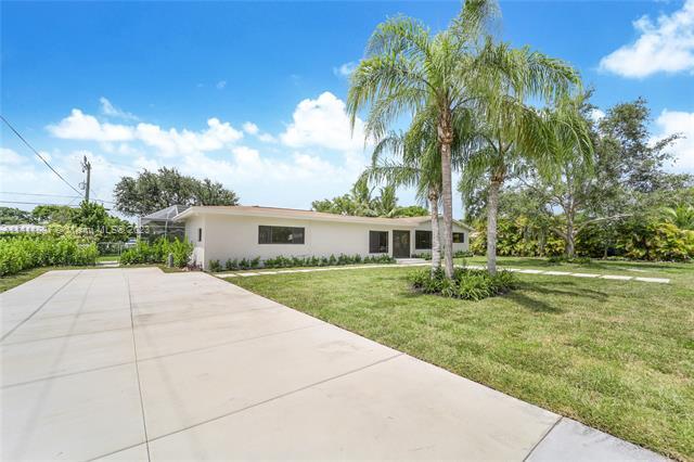 Foto del edificio - 8401 SW 142nd St