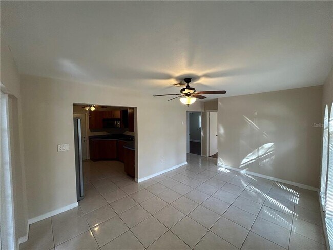 Building Photo - 6119 Sheelin Dr