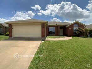 Building Photo - 635 Ridgehill Dr