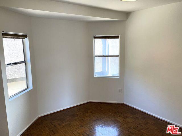 Building Photo - 1083 1/2 West Kensington Road, Los Angeles...