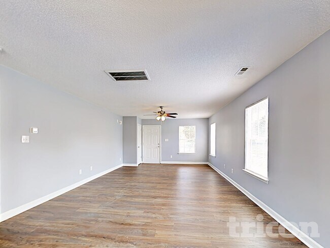 Foto del edificio - 3118 Montcalm Ct