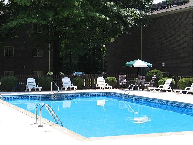 Iroquois Garden Apartments - Alquileres en Louisville, KY