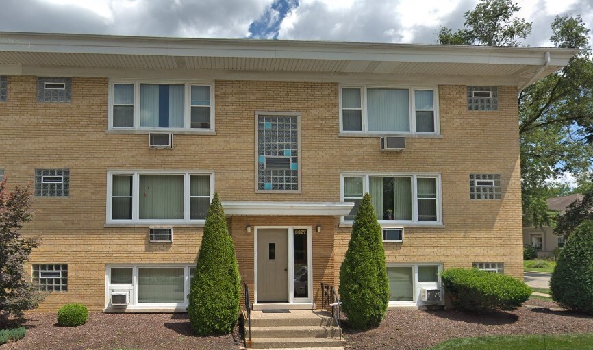 Primary Photo - 3327 Wisconsin Ave