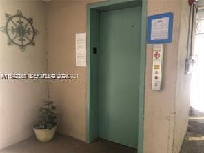 Foto del edificio - 645 NE 121st St