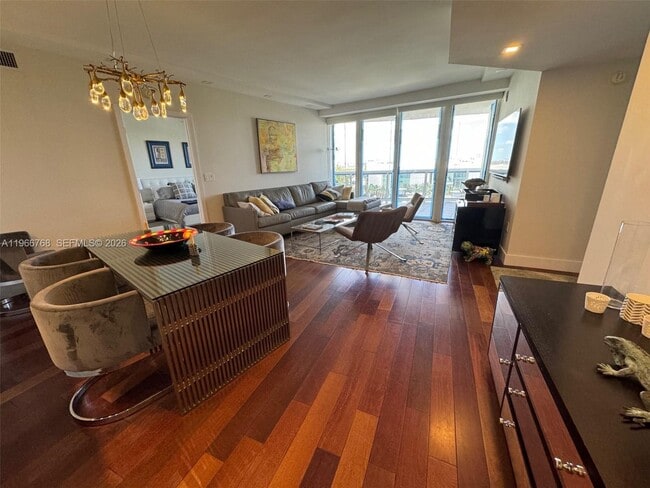 Foto del edificio - 400 Alton Rd