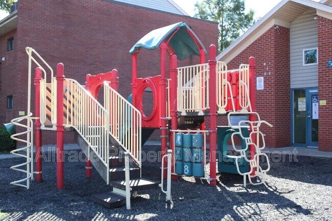Building Photo - 5705 Revere Pl