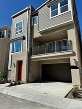 Building Photo - 11830 Ella Wy