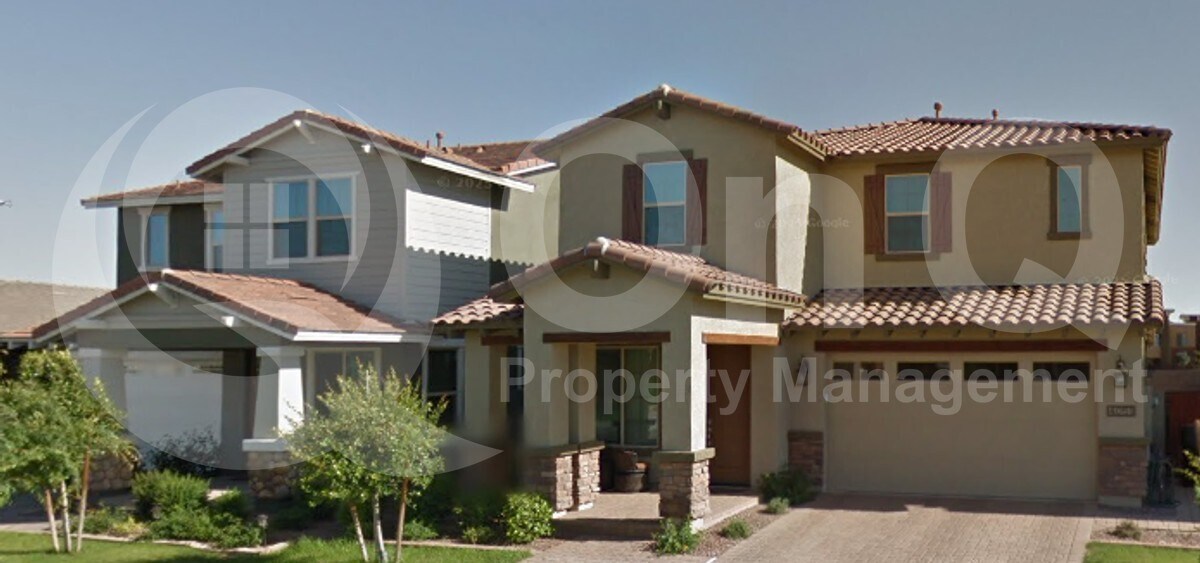 Foto principal - 4051 E Mesquite St