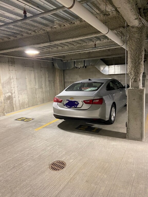 Foto del edificio - 420 W Broadway