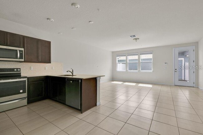 Building Photo - 14374 Orchid Is Dr