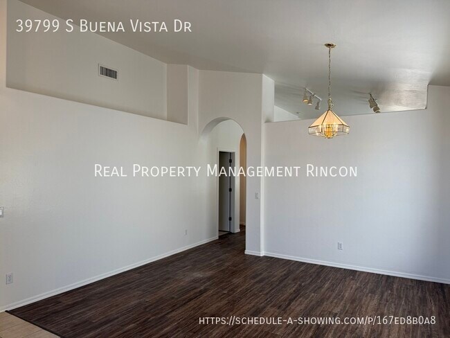 Foto del edificio - 39799 Buena Vista Dr