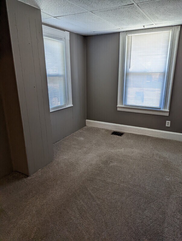 Building Photo - 351 Blue Bell Rd