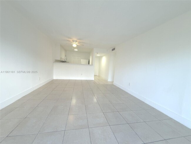 Foto del edificio - 15221 NE 6th Ave