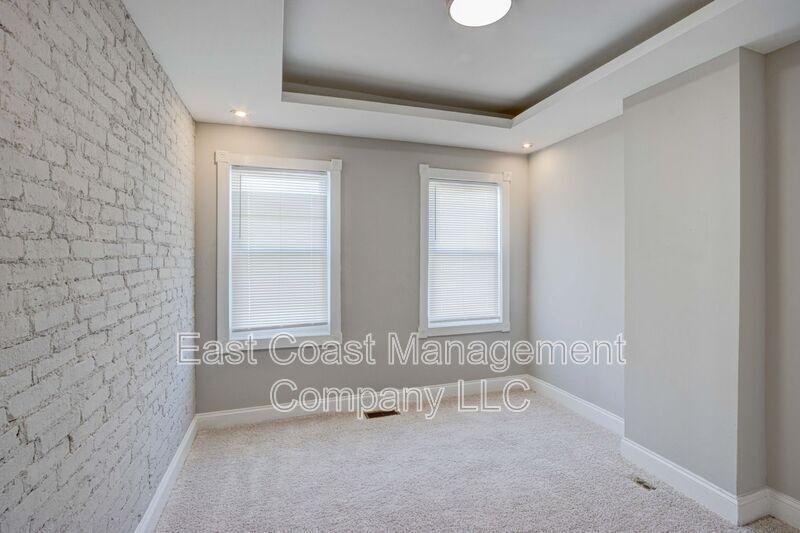 Foto principal - 1601 Cole St