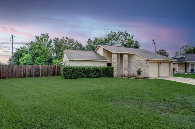 Building Photo - 16403 Quail Call Dr