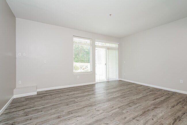 Building Photo - 5400 Harbour Pointe Blvd
