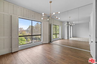 Foto del edificio - 1167 S Roxbury Dr