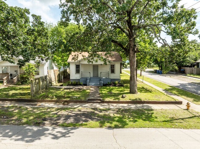 Foto del edificio - Freshly Updated 3 Bedroom House