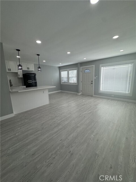 Building Photo - 5011 E 60th St