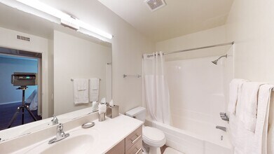 Interior Photo - 27 Seventy Five Mesa Verde