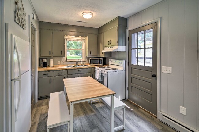 Foto del edificio - 7067 Waterview Ln