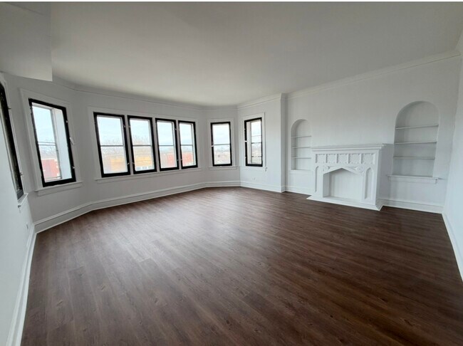 Foto del edificio - 7712 S Jeffery Blvd