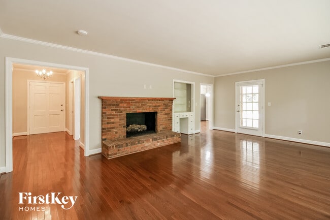 Building Photo - 401 Idlewild Dr