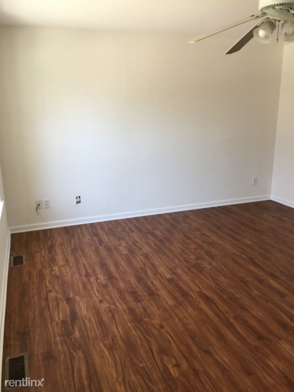 Building Photo - 3 br, 3 bath House - 406 S Xanthus Ave