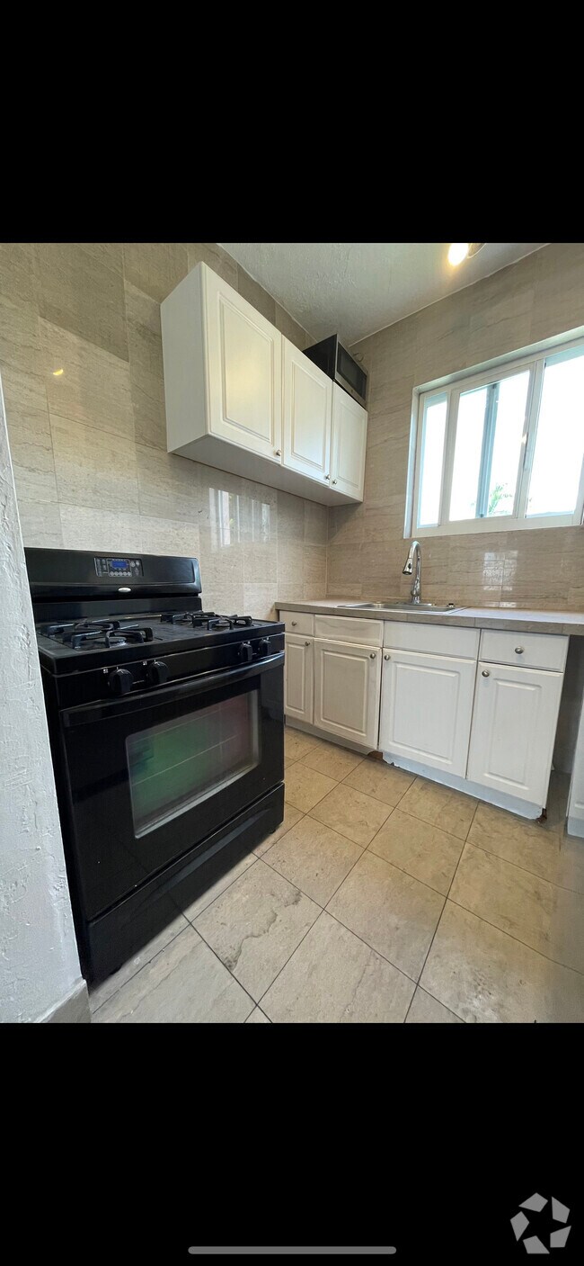 New South Beach Apartments for Rent with Utilities Included Miami