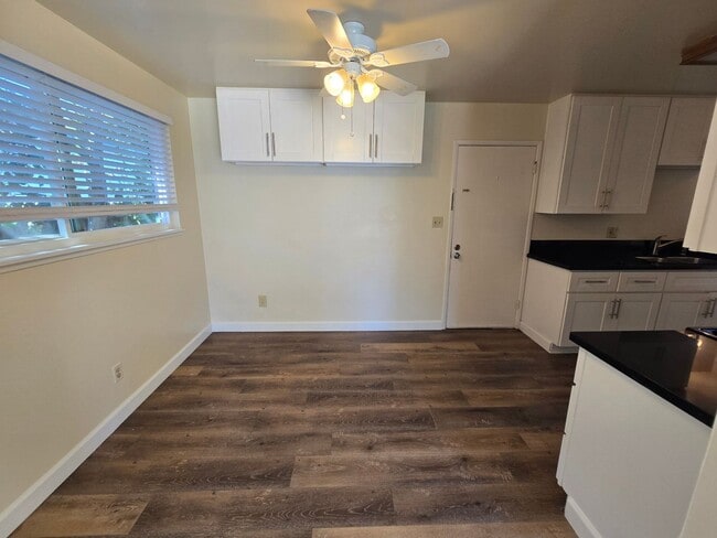 Building Photo - Charming 3-Bedroom, 2-Bath Home in Desirab...