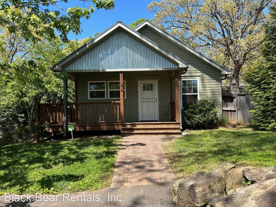 Primary Photo - 3 br, 2 bath House - 96 Oakley Road