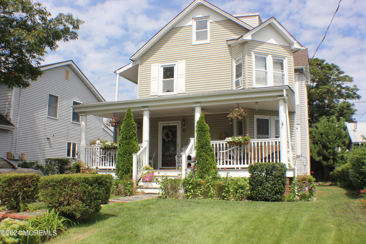 Primary Photo - 406 Ocean Park Ave
