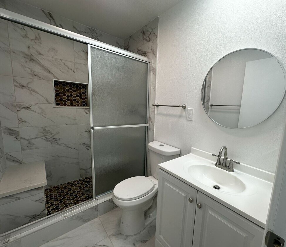 Foto del edificio - 5329 E Pamela Kay Ln
